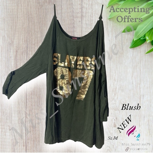 Blush NEW - Sz M - olive green cold shoulder - half open sleeve top - SLAYERS 87 - Picture 1 of 6